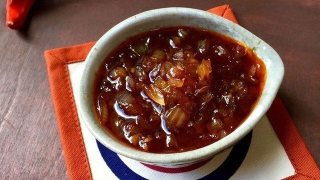 Луковый соус: рецепт к мясу, к макаронам, к рыбе