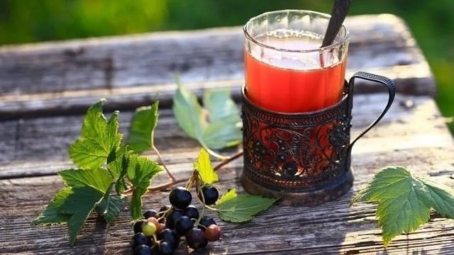 Чай из листьев смородины: польза и вред, как заварить чай из смородиновых листьев, чем полезны листья черной смородины в чае для мужчин, женщин и детей